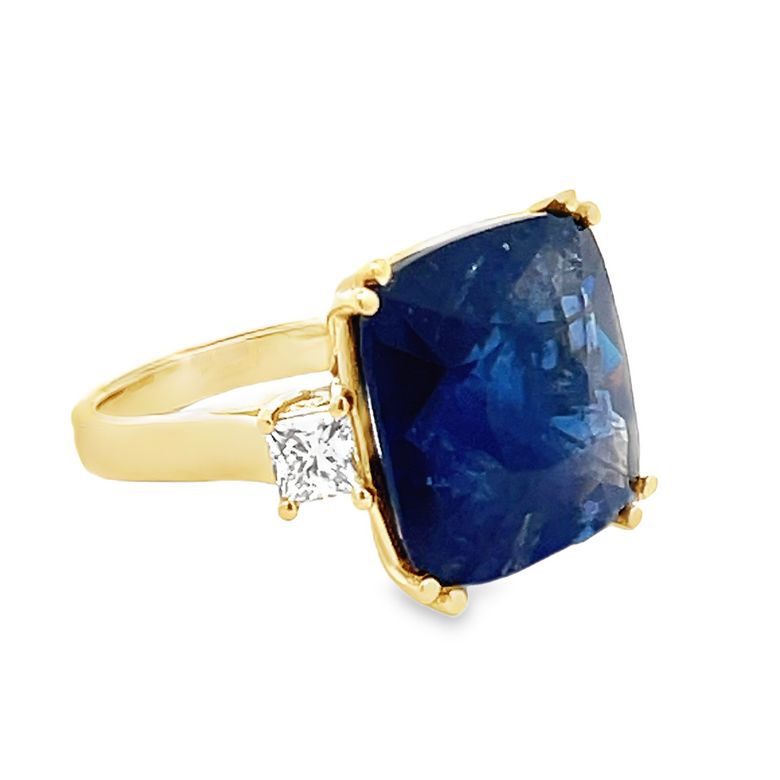 Three Stone Radiant Sapphire 17.47CT & Princess Diamond 0.74CT Ring 18K Yellow G