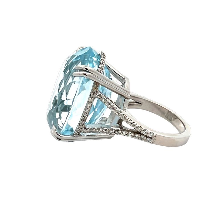 Aquamarine 47.00 CT & White Diamonds 0.55CT in 14K White Gold Cocktail Ring